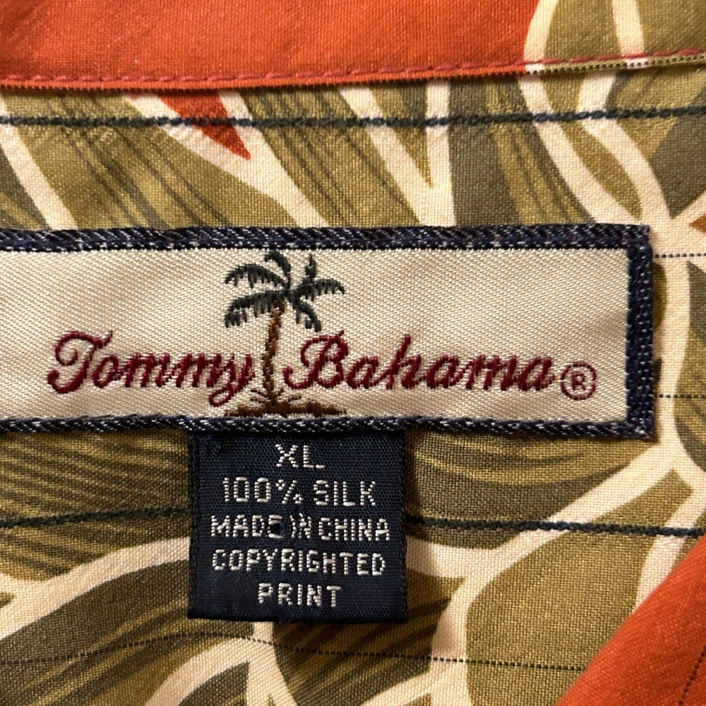 Tommy Bahama men shirt 100%SILK - Picture 4 of 4